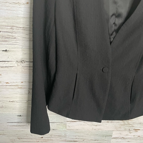 Greylin black blazer size medium - Picture 2 of 11
